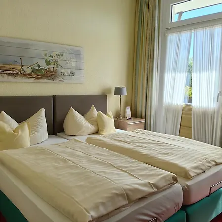 Hotel Landhaus Apartments Hotel 3*